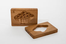 Load image into Gallery viewer, Japanese Kashigata or Sweet Cake Mould