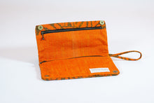 Load image into Gallery viewer, Clutch Purse of Vintage Kimono Fabric