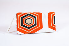 Load image into Gallery viewer, Clutch Purse of Vintage Kimono Fabric