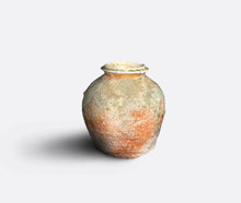 Load image into Gallery viewer, Contemporary pot from the traditional kilns of Shigaraki, Japan
