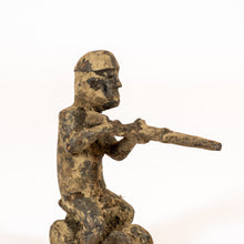 Load image into Gallery viewer, Sculpture Man with gun
