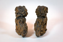 Load image into Gallery viewer, Pair of Foo Dogs (Shishi or Komainu in Japanese)
