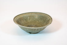 Load image into Gallery viewer, Ming Dynasty Chinese Celadon Bowl
