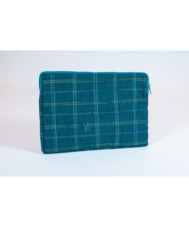 15" Laptop Cover of Vintage Kimono Fabric