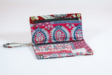 Load image into Gallery viewer, Clutch Purse of Vintage Kimono Fabric
